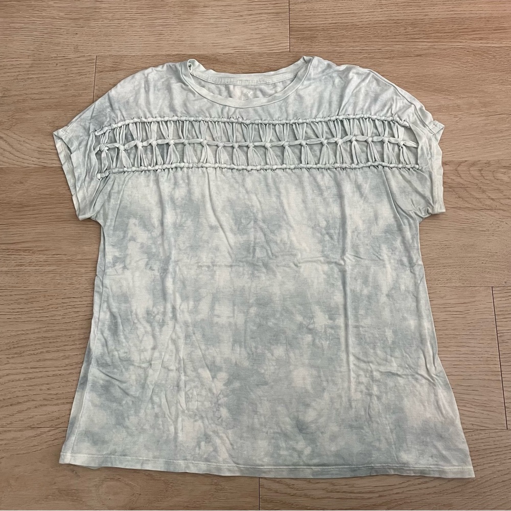 American Eagle Outfitters Light Blue Short Sleeve Tee